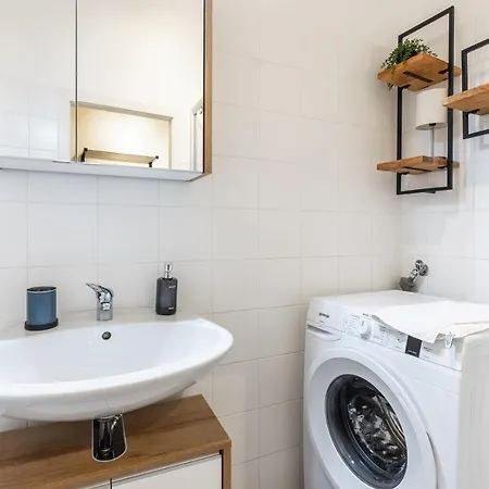 Cozy Studio Apartment Located In Vienna'S Vibrant City Center Exterior photo